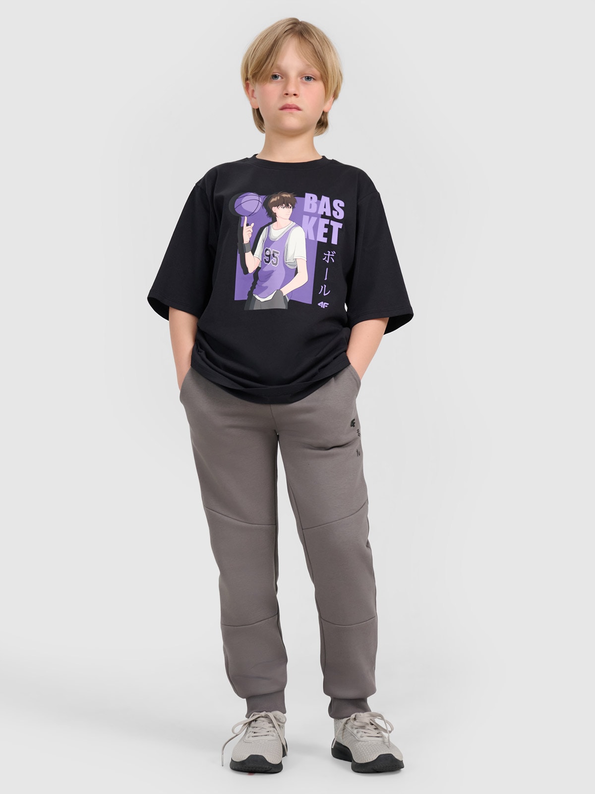 4F Spodnie dresowe joggery chłopięce - szare 128 (7-8 lat)