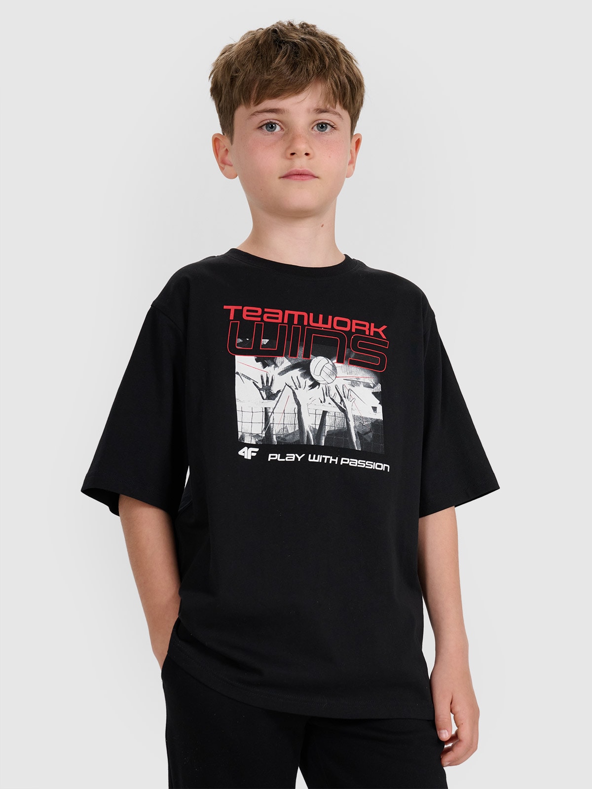 4F T-shirt oversize z nadrukiem dziecięcy - czarny 146/152 (10-12 lat)