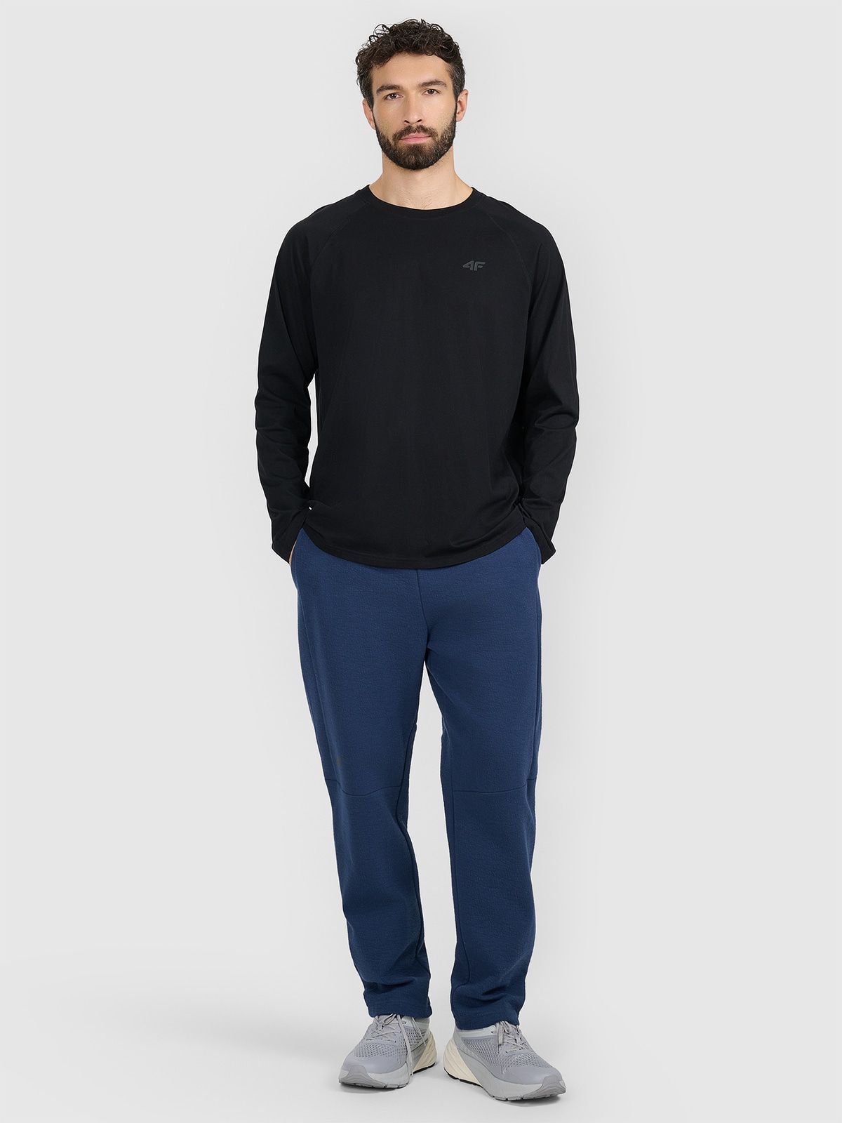 4F Spodnie dresowe męskie - granatowe L