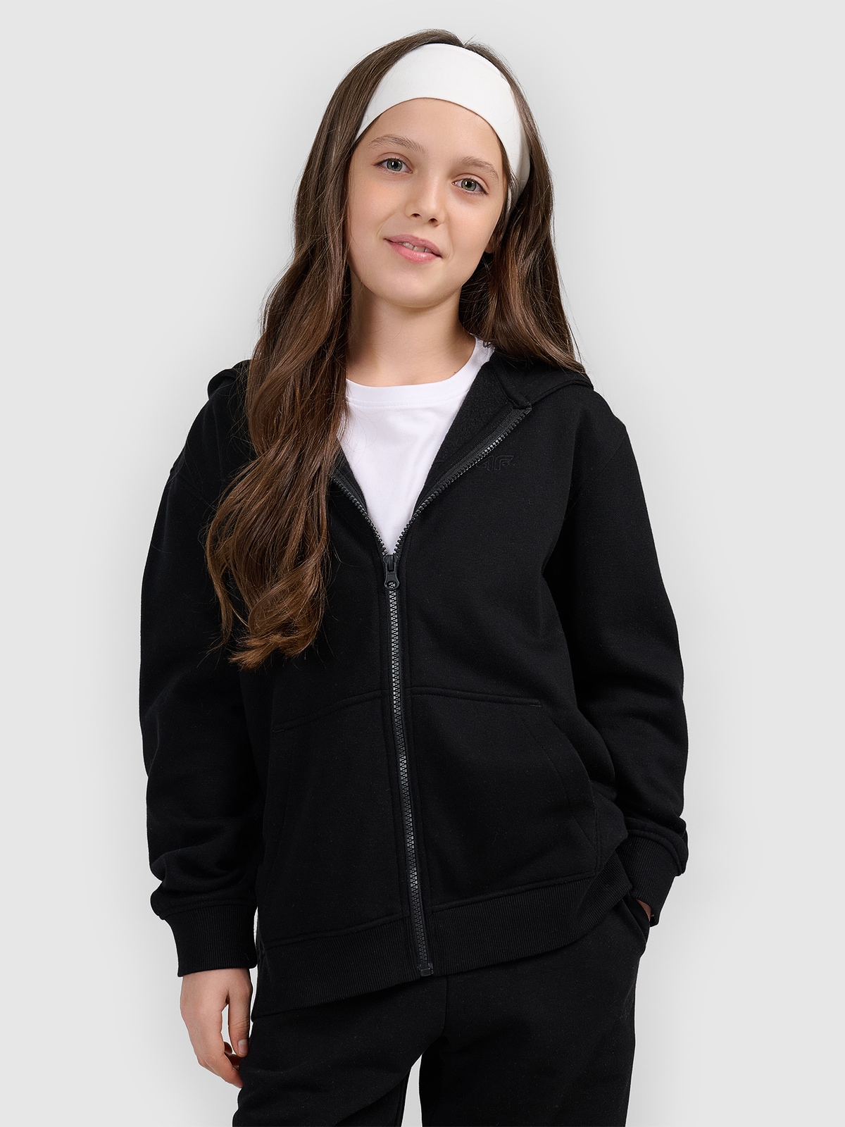4F Bluza dresowa rozpinana z kapturem dziewczęca - czarna 128 (7-8 lat)