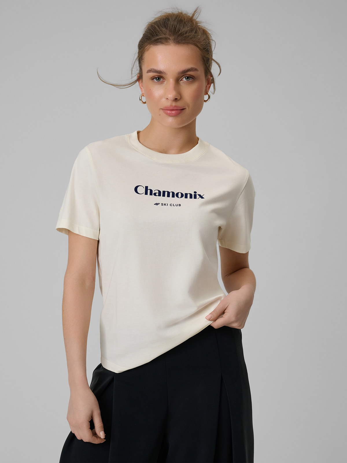 4F T-shirt loose z nadrukiem damski - beżowy M