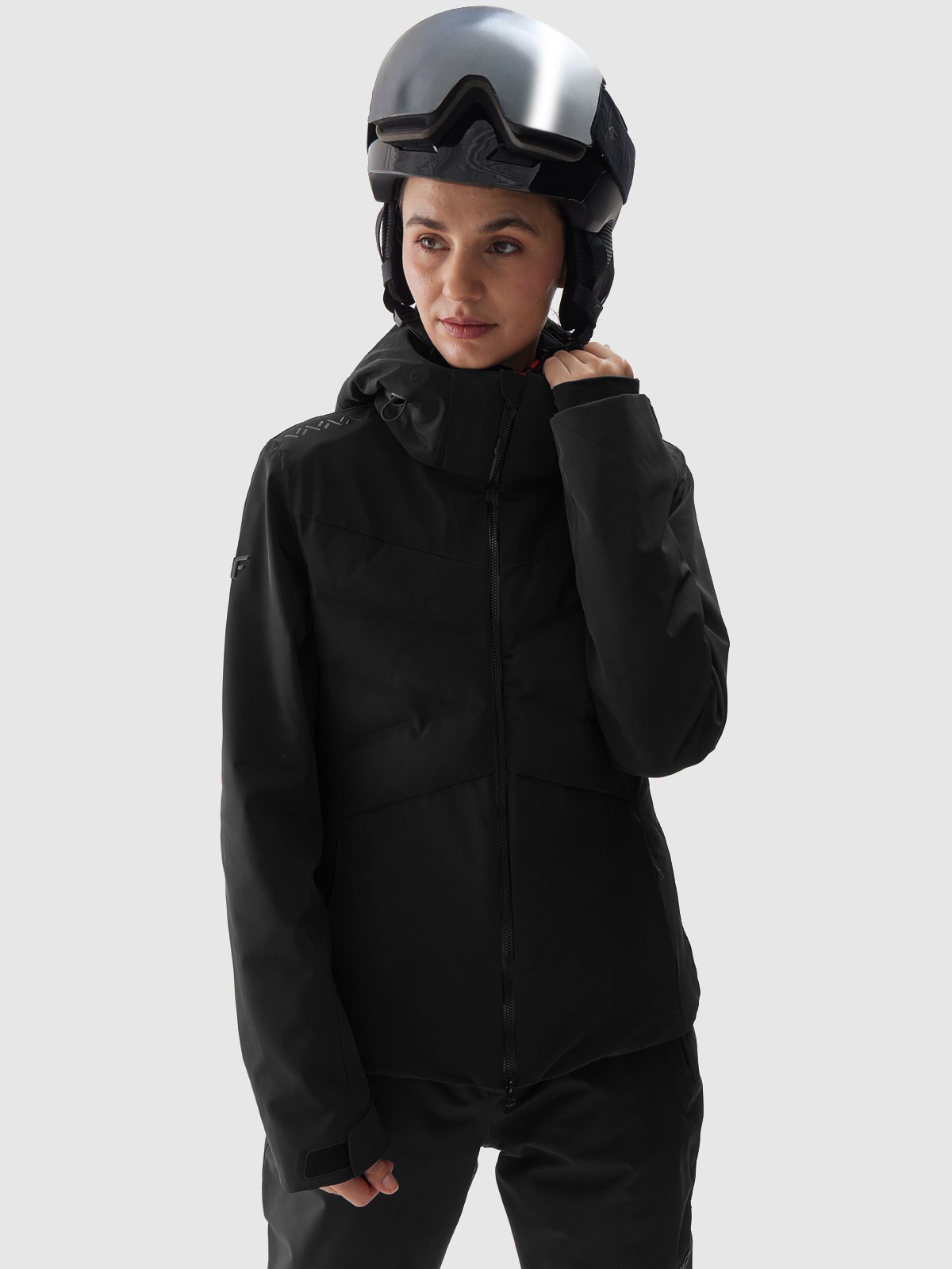 4F Kurtka narciarska membrana Dermizax 20000 damska - czarna XL