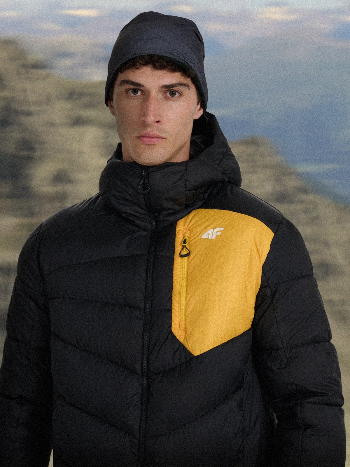 4F Kurtka puchowa trekkingowa z wypełnieniem Primaloft Silver męska - czarna 3XL