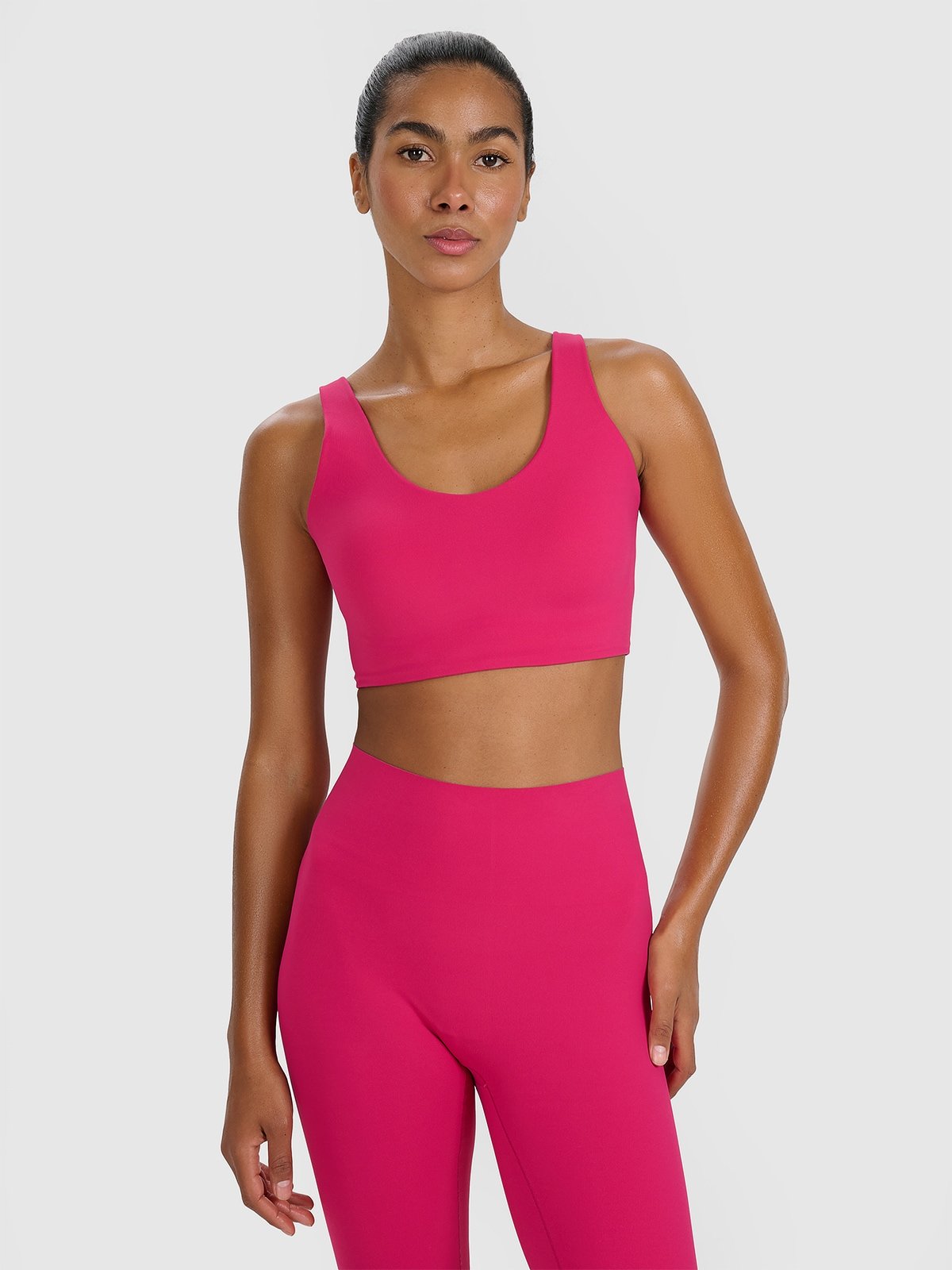 4F Biustonosz treningowy ze średnim wsparciem - różowy M