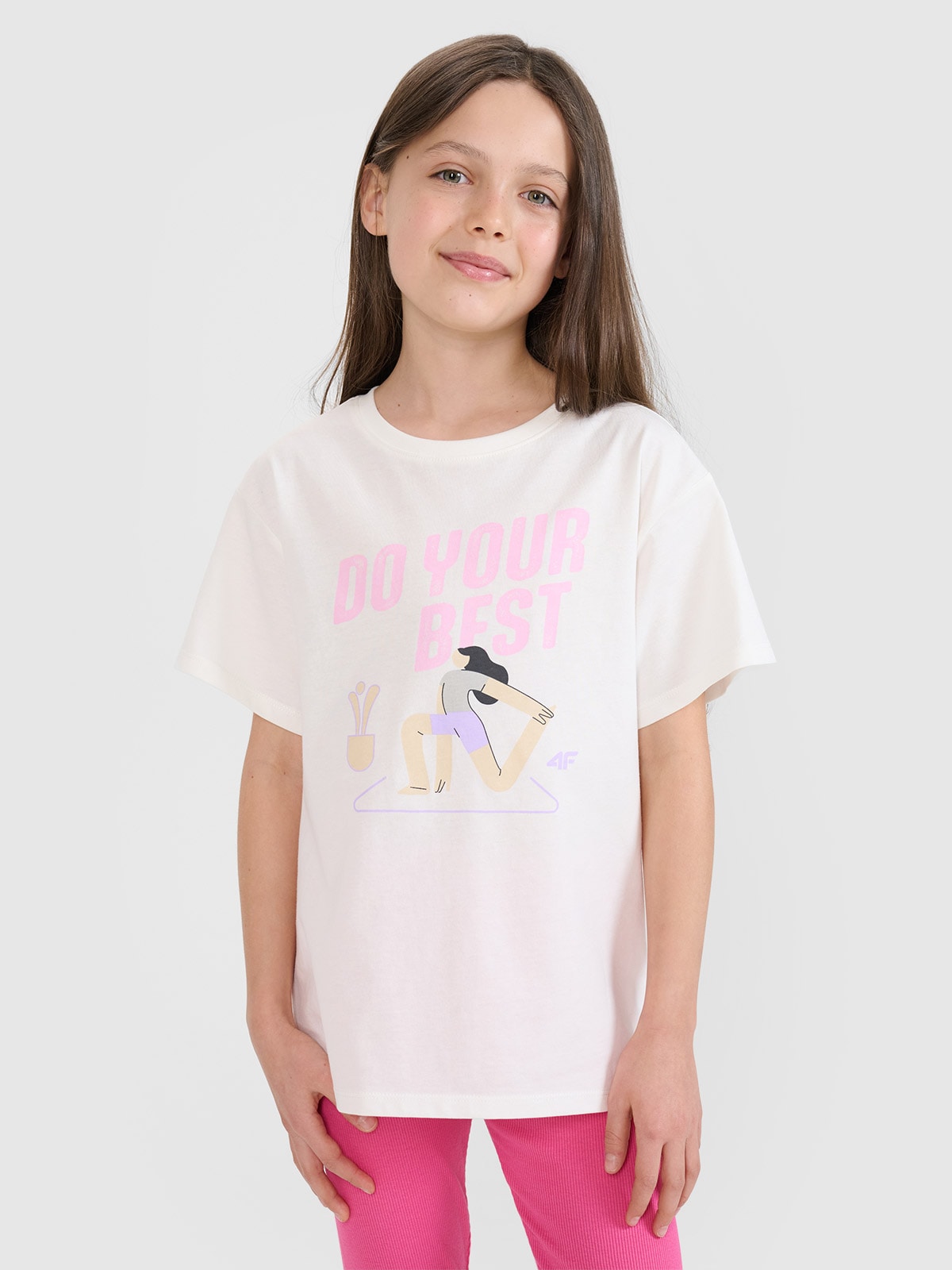 4F T-shirt regular z nadrukiem dziewczęcy - biały 122 (6-7 lat)