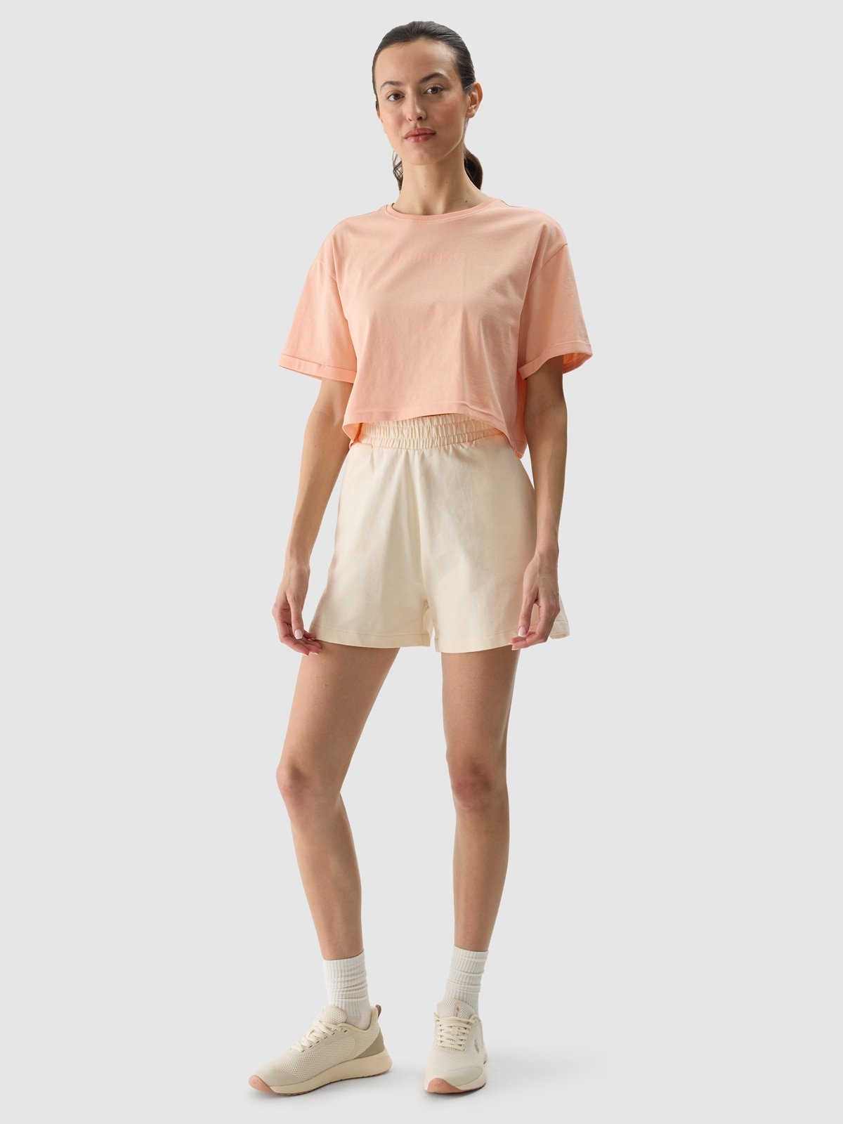 4F Spodenki dresowe damskie - kremowe XS