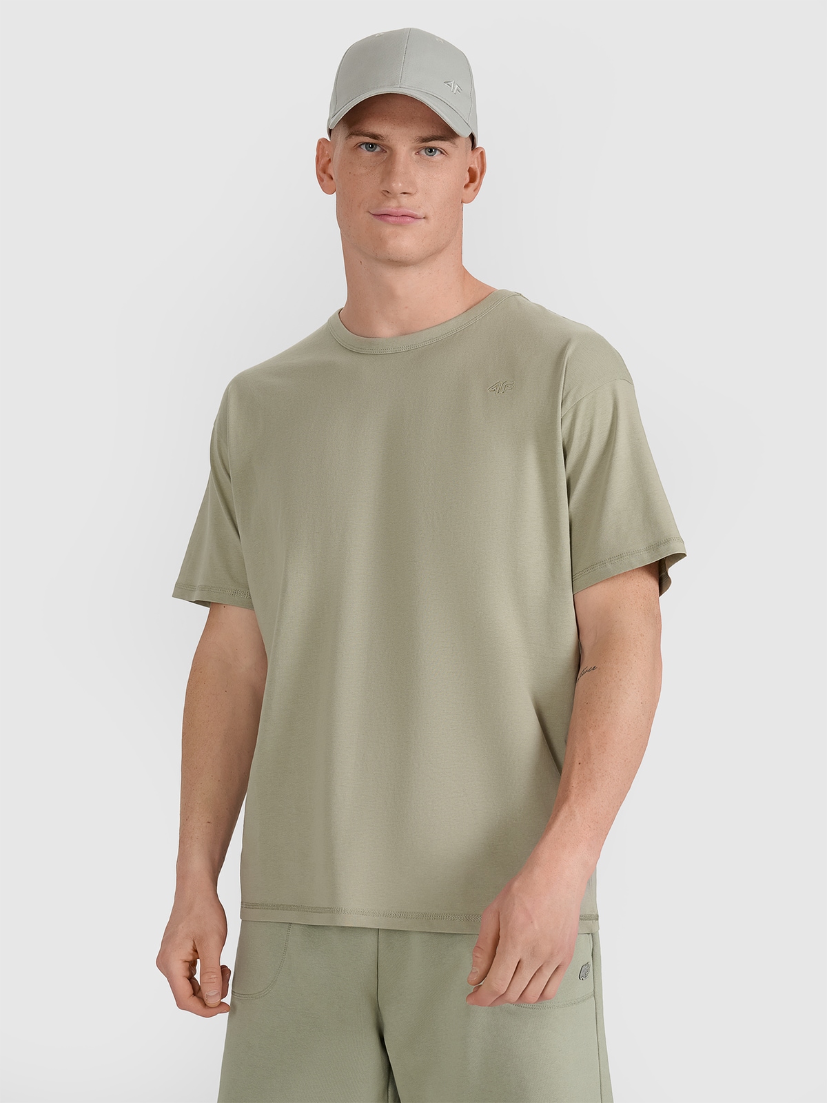 4F T-shirt oversize gładki uniseks - khaki S
