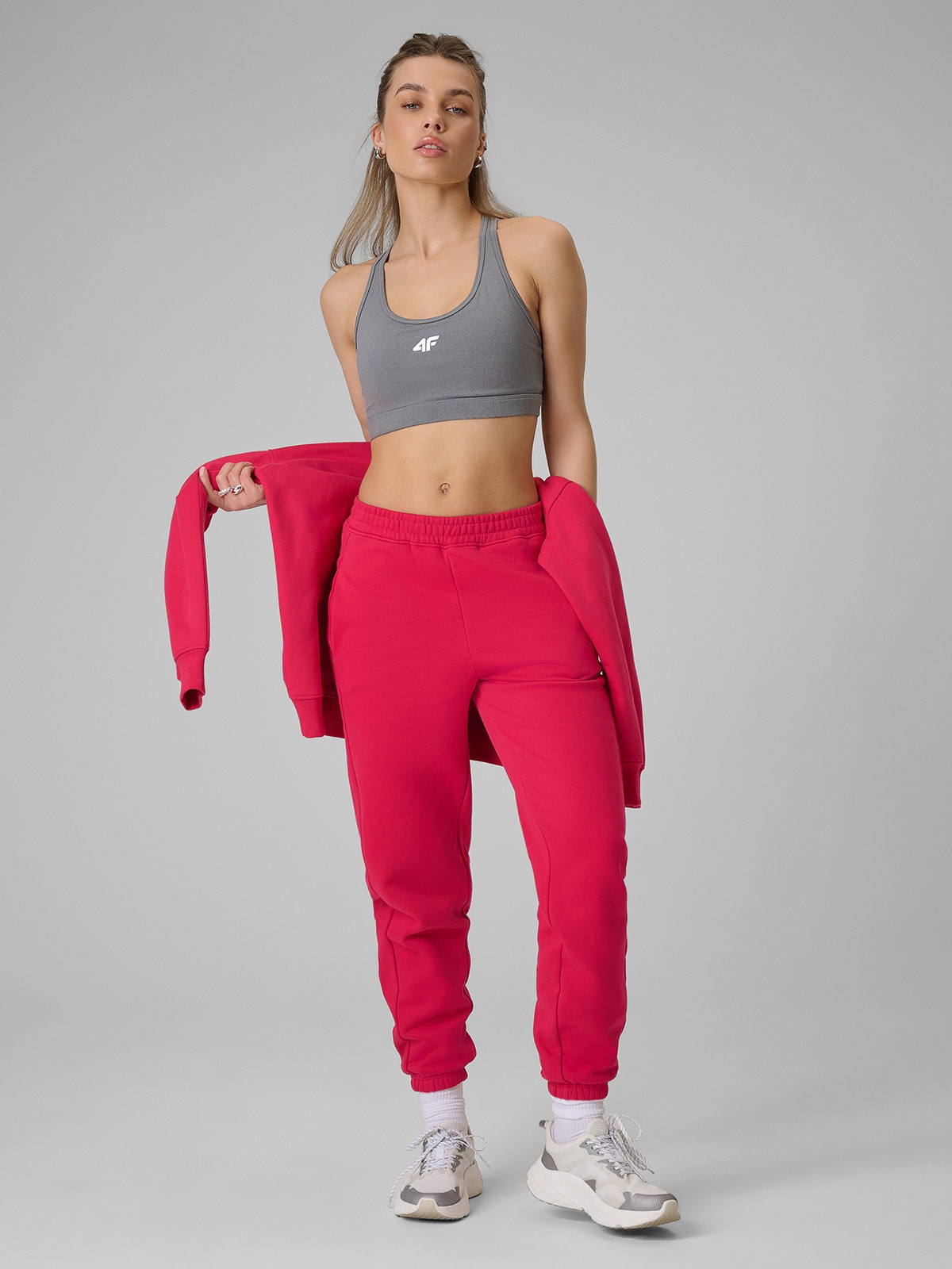 4F Spodnie dresowe joggery damskie - czerwone XL