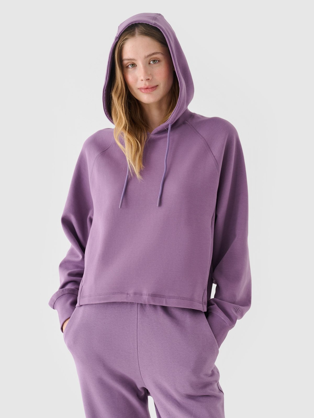 4F Bluza dresowa nierozpinana z kapturem damska - fioletowa XL
