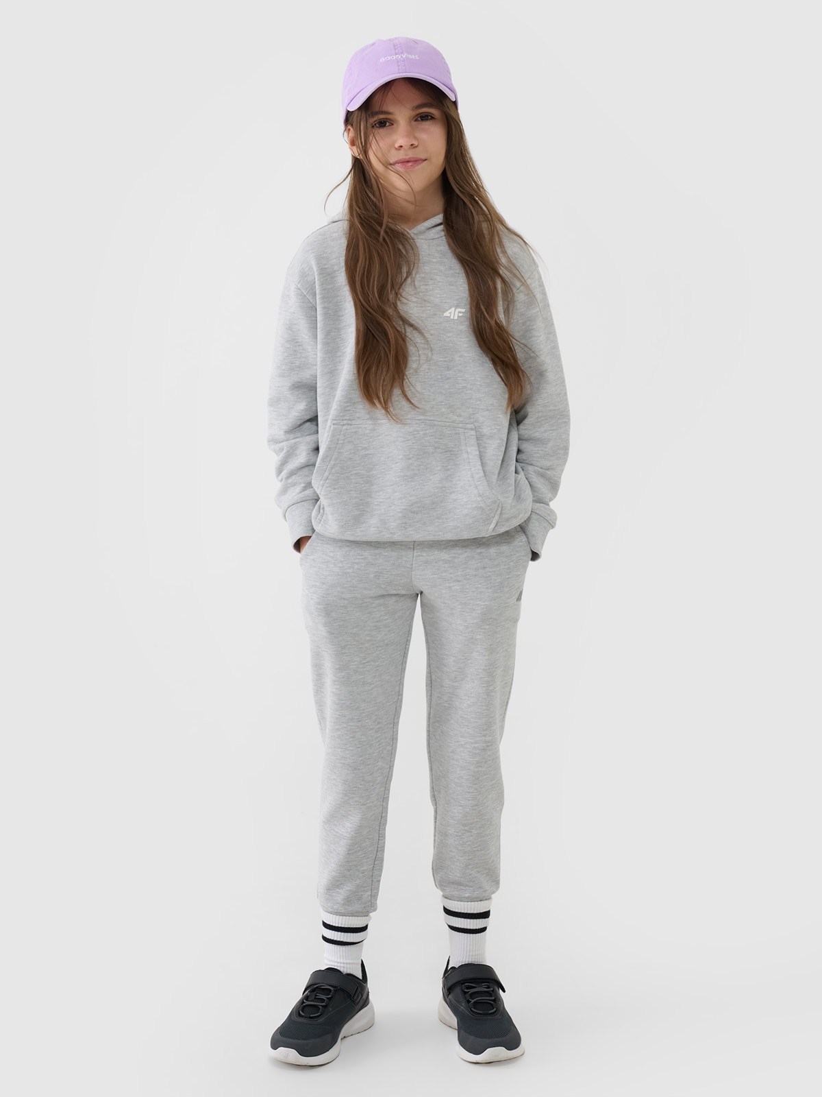 4F Spodnie dresowe joggery dziewczęce - szare 140 (9-10 lat)