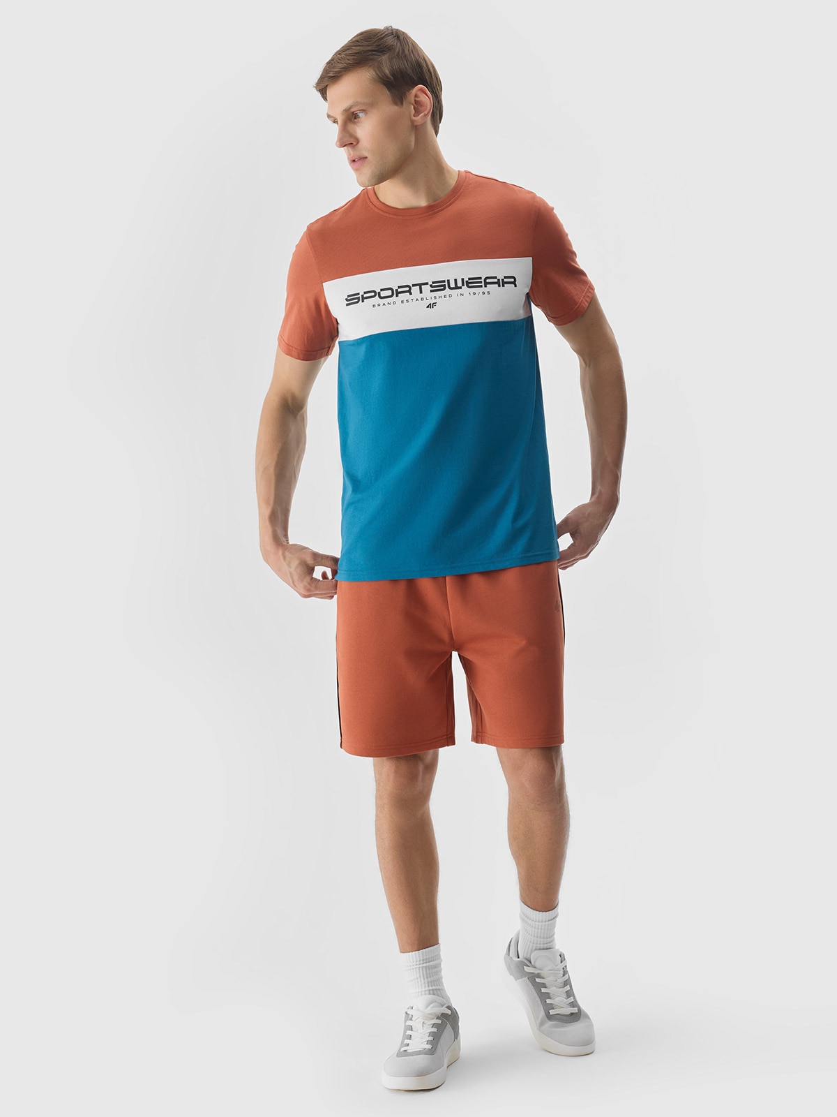 4F Spodenki dresowe męskie - brązowe L