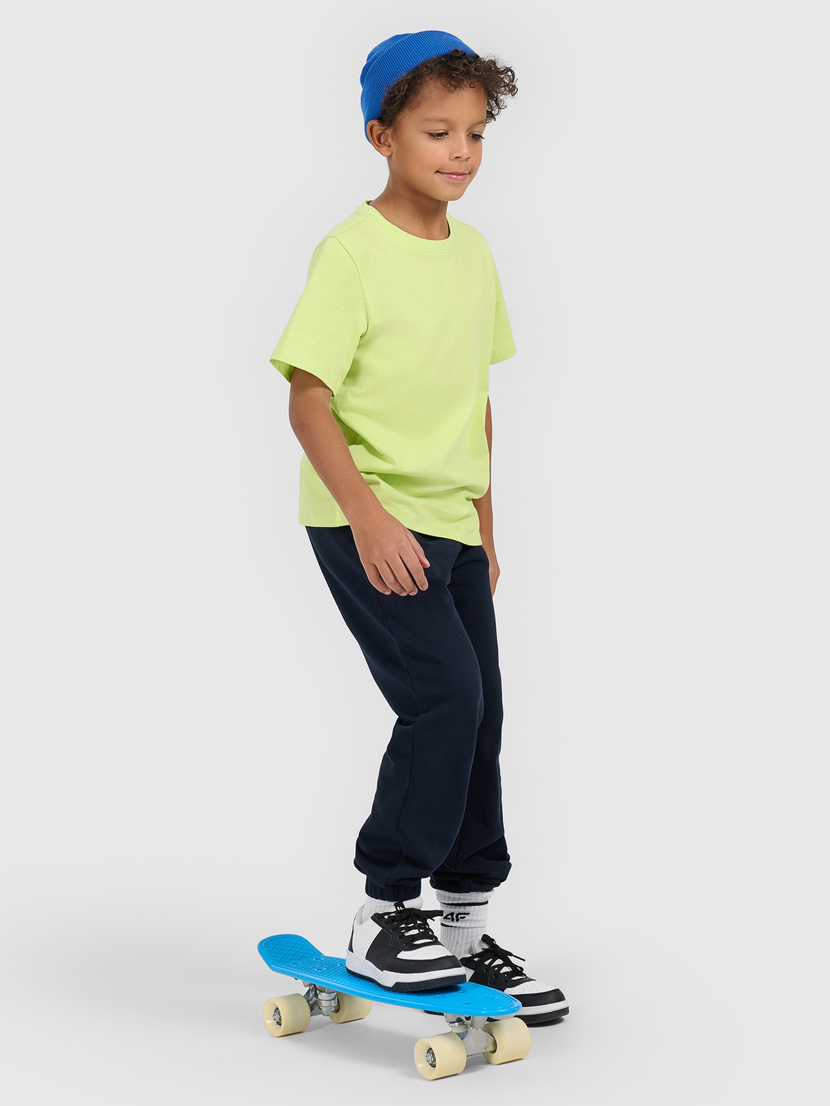 4F T-shirt regular gładki chłopięcy - zielony 140 (9-10 lat)