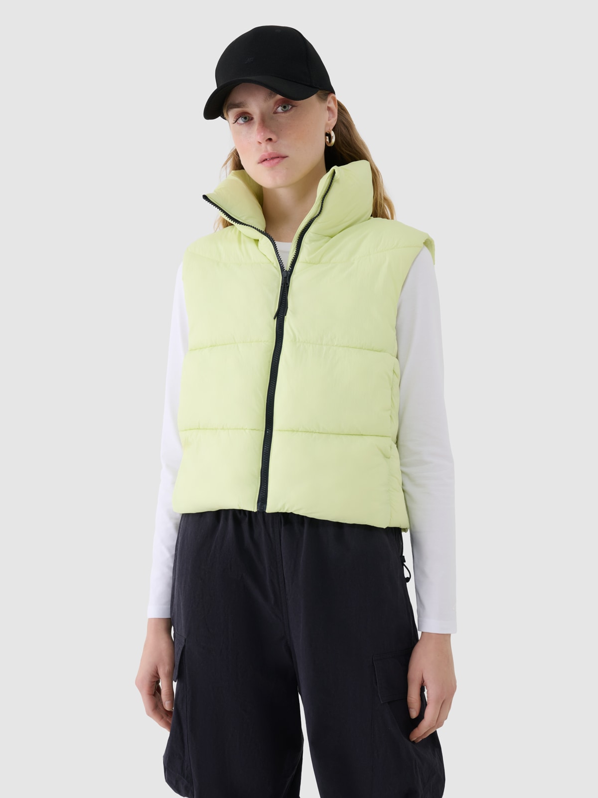 4F Bezrękawnik puchowy cropped z wypełnieniem syntetycznym damski - zielony XL