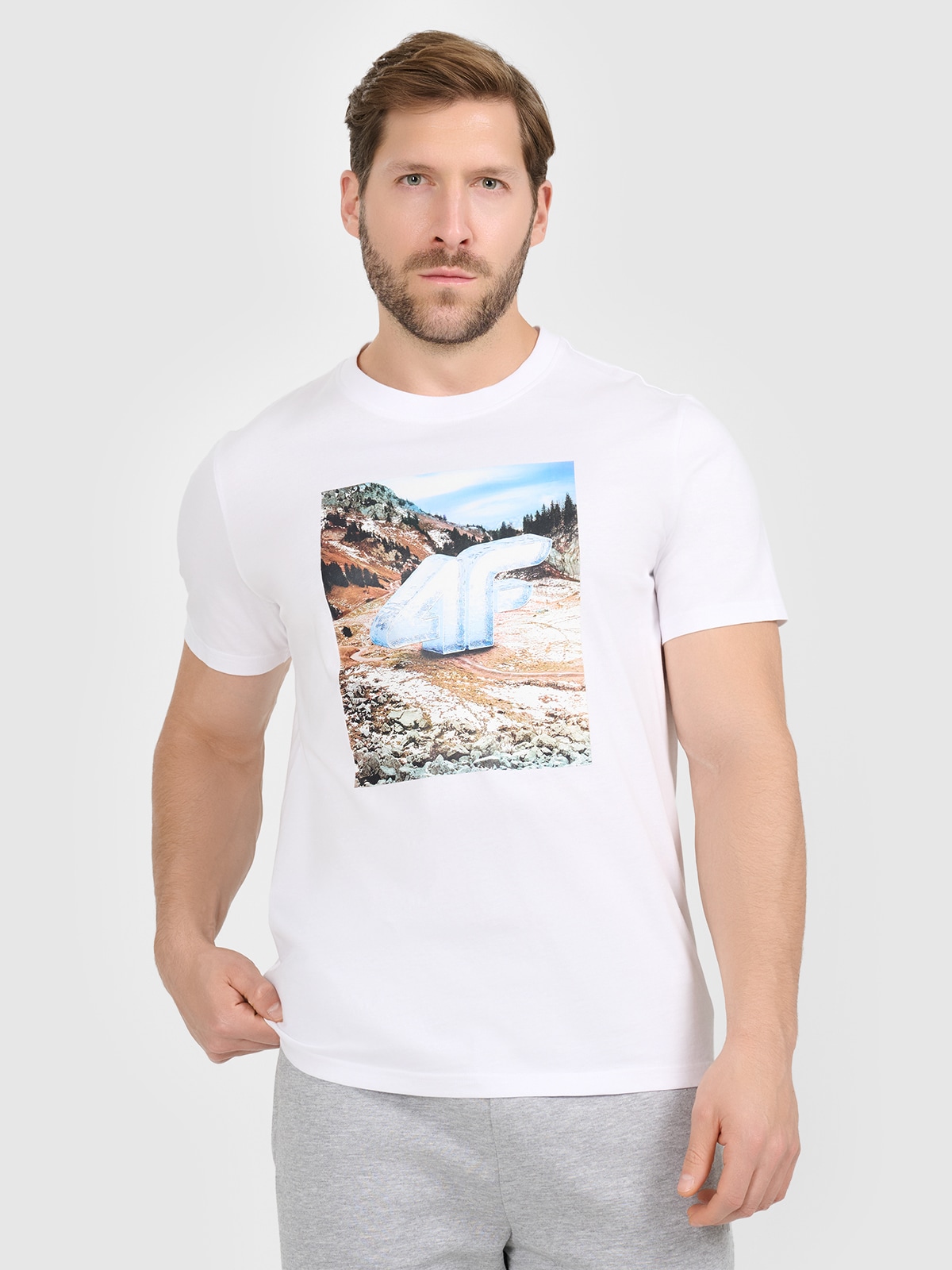 4F T-shirt regular z nadrukiem męski - biały S