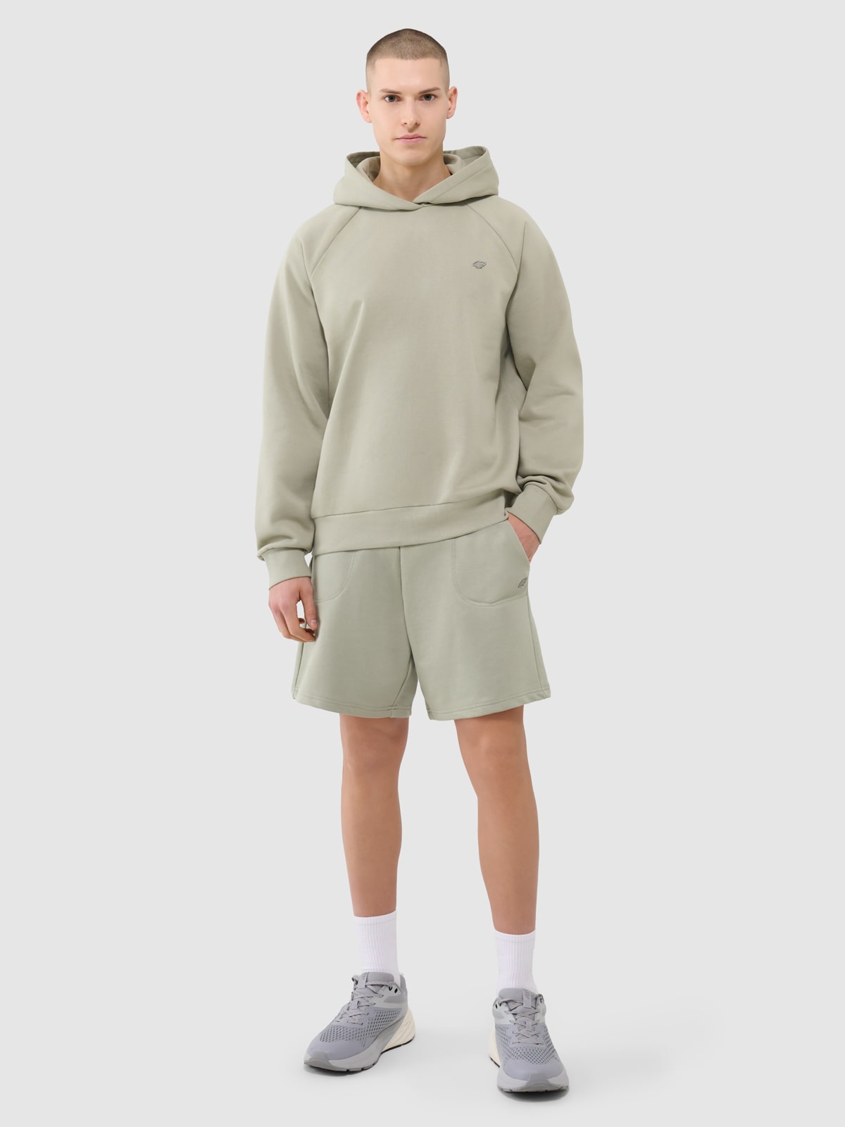 4F Spodenki dresowe uniseks - oliwkowe XS