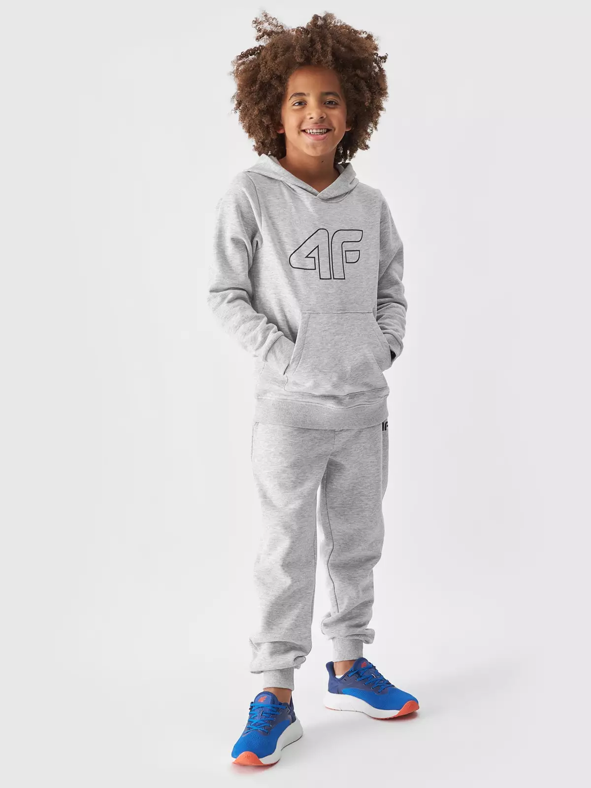 4F Spodnie dresowe joggery chłopięce - szare 158 (12-13 lat)