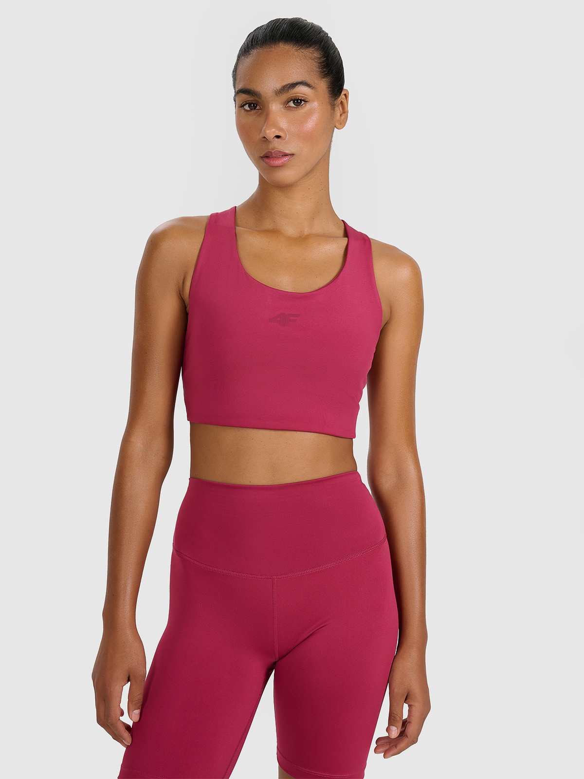 4F Biustonosz treningowy z niskim wsparciem - czerwony M