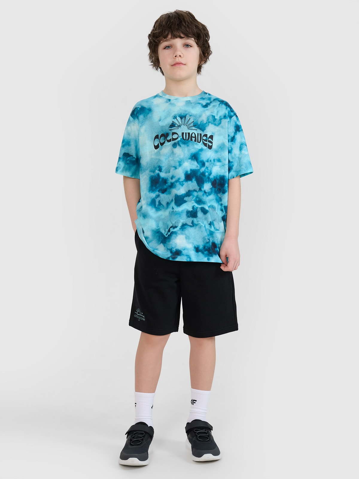 4F Spodenki dresowe chłopięce - czarne 140 (9-10 lat)