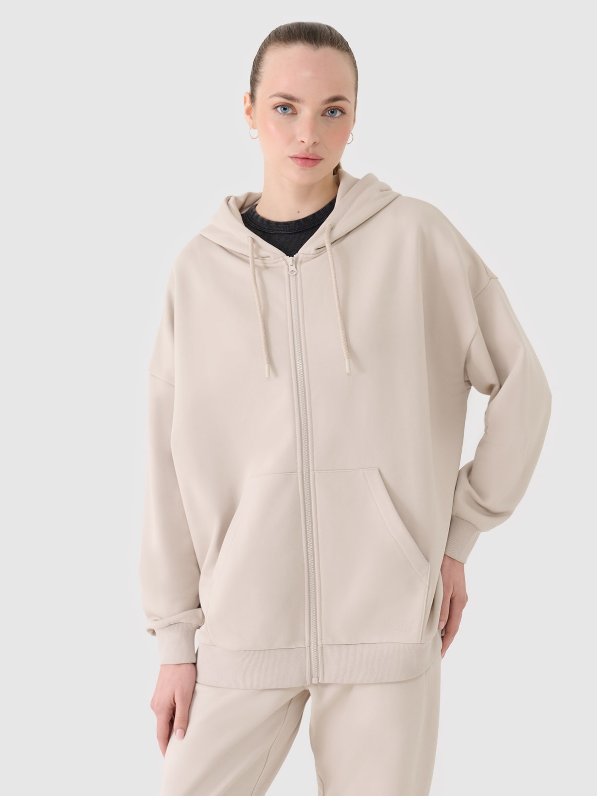 4F Bluza dresowa rozpinana z kapturem damska - beżowa L