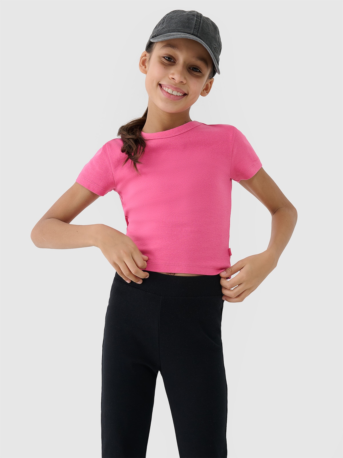 4F T-shirt slim crop top gładki dziewczęcy - różowy 146 (10-11 lat)