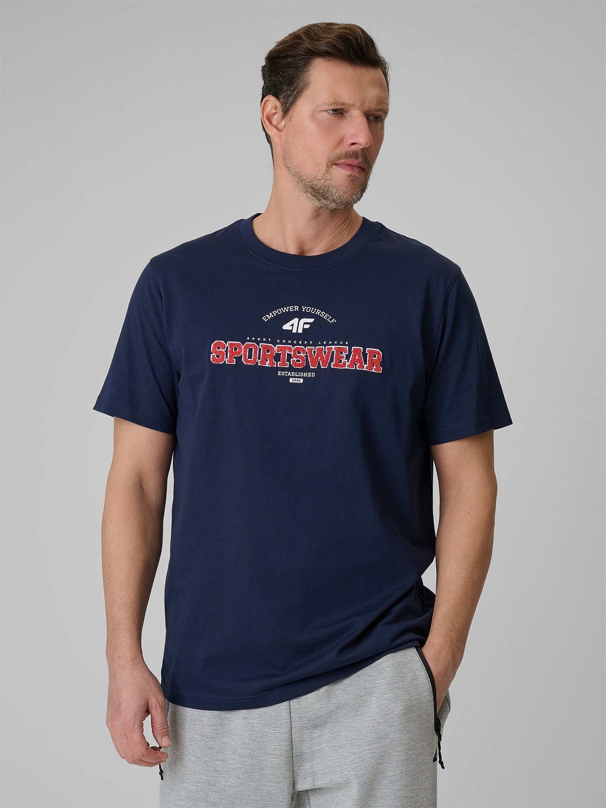 4F T-shirt regular z nadrukiem męski - granatowy M