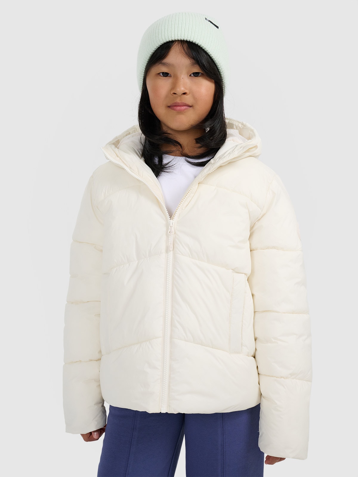 4F Kurtka puchowa z wypełnieniem syntetycznym dziewczęca - biała 140 (9-10 lat)