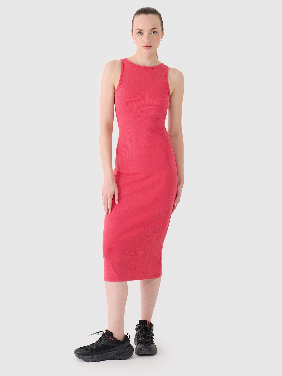 4F Sukienka z prążkowanej dzianiny damska - różowa XS