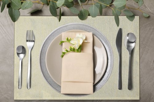 OBRUS DAGA 30 X 40 CM KREMOWY