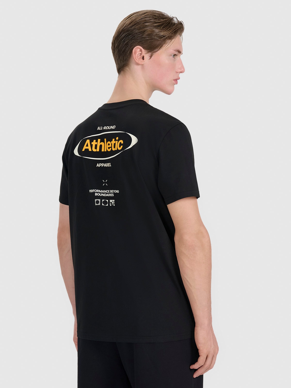 Чоловіча футболка regular з принтом - чорний