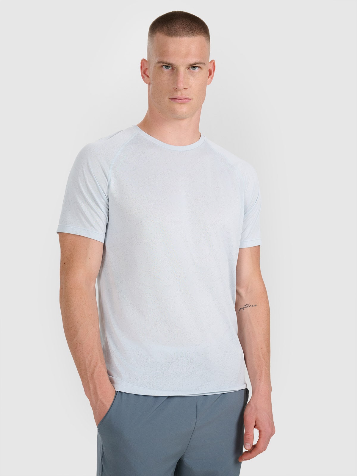 Футболка для бігу швидковисихаюча чоловіча - темно-синя