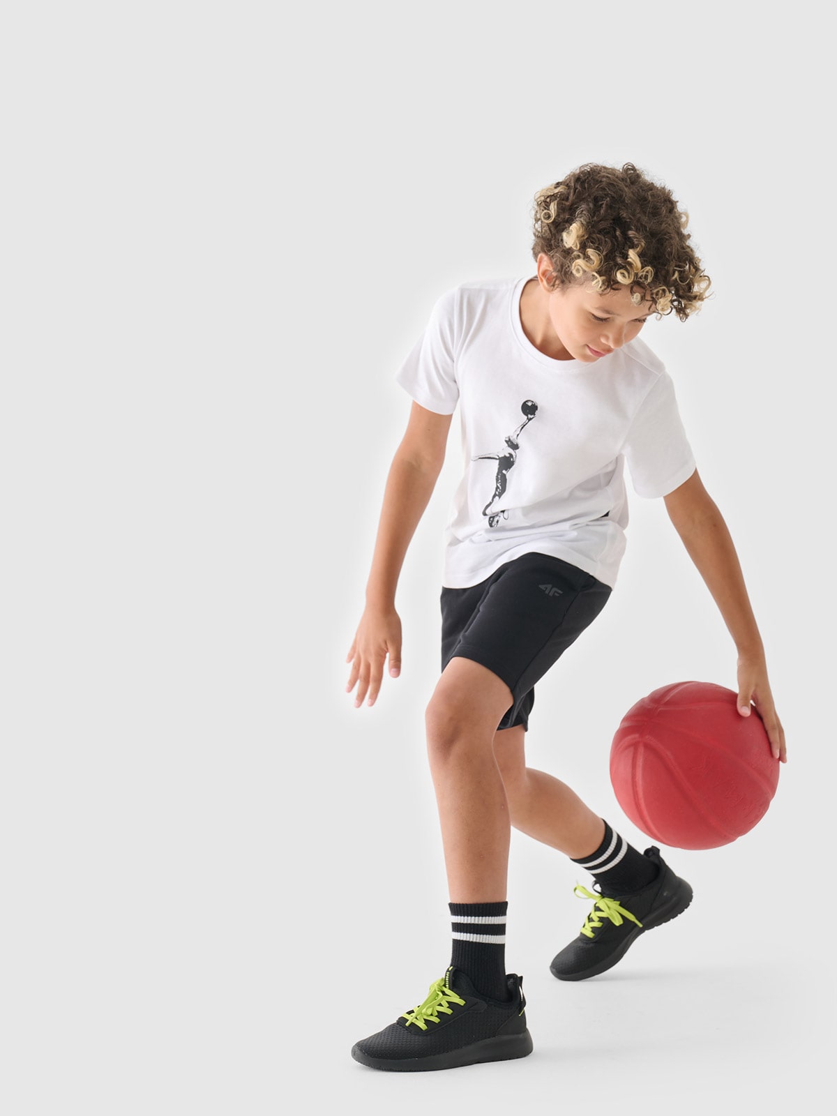 Футболка з принтом для хлопчиків - білий