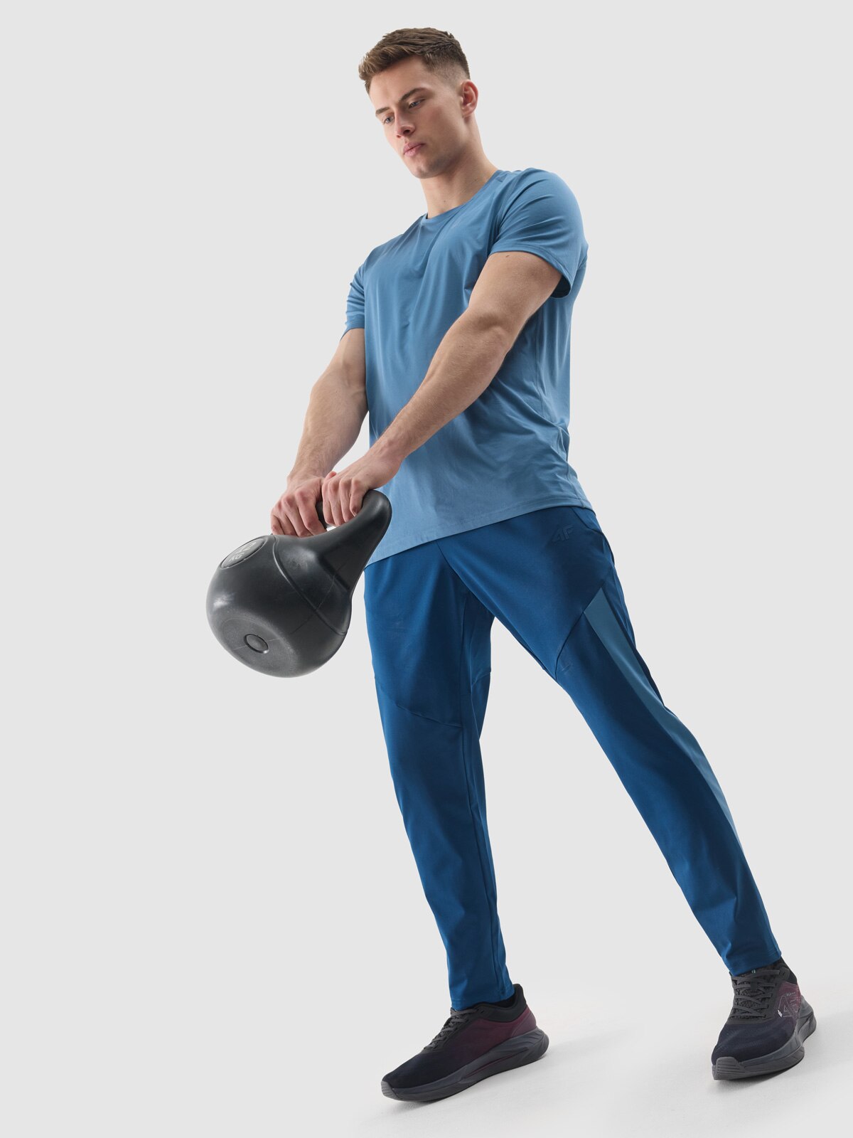 Чоловіча футболка regular для тренувань з перероблених матеріалів - блакитний