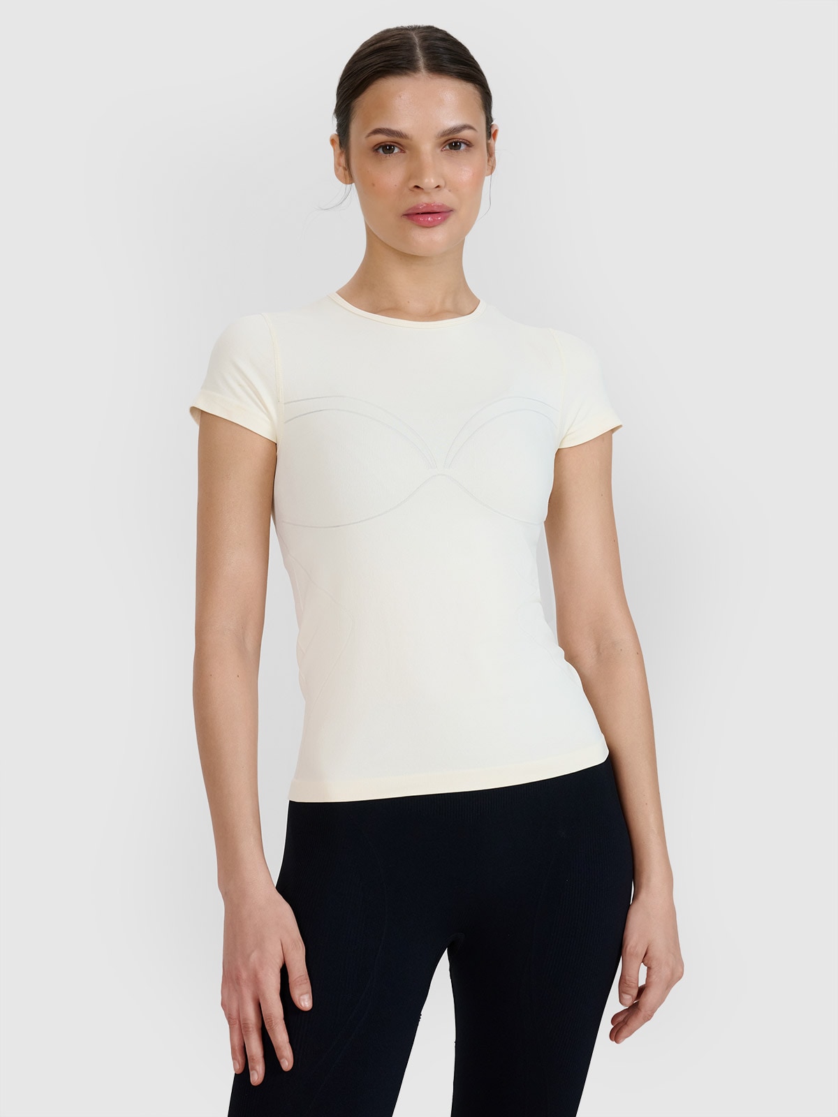 Жіноча швидковисихаюча футболка slim для йоги - біла