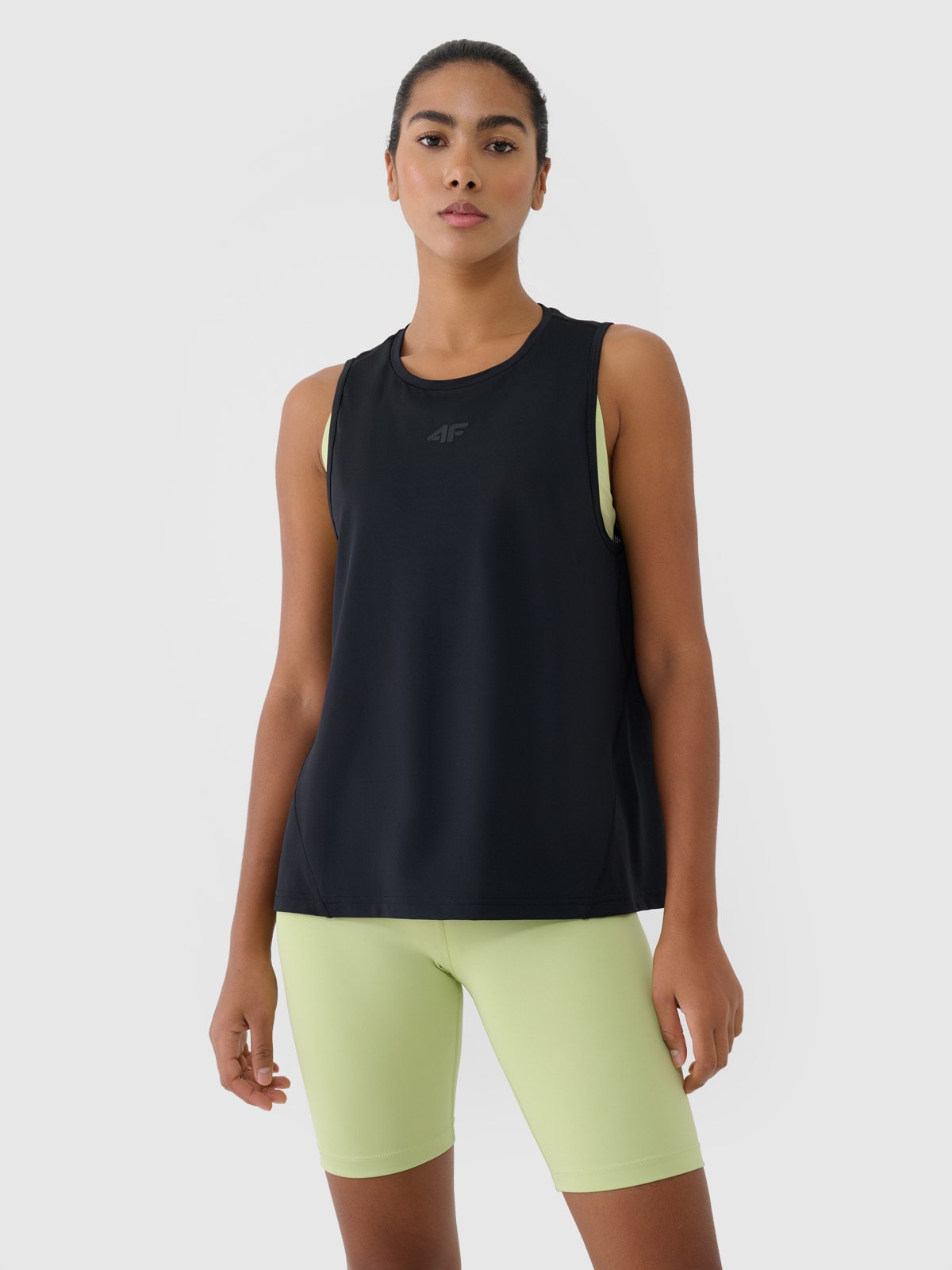 Жіночий швидковисихаючий топ для тренувань - чорний