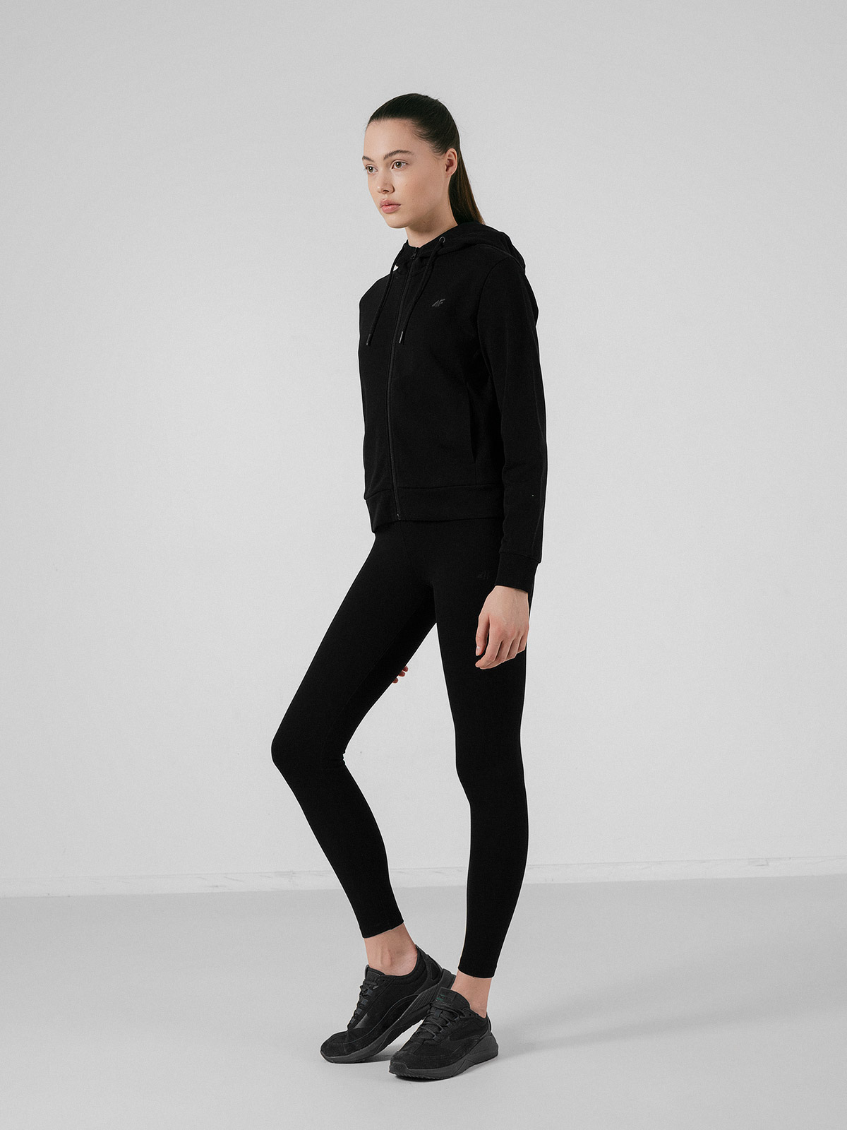 Жіночі трикотажні легінси - чорний