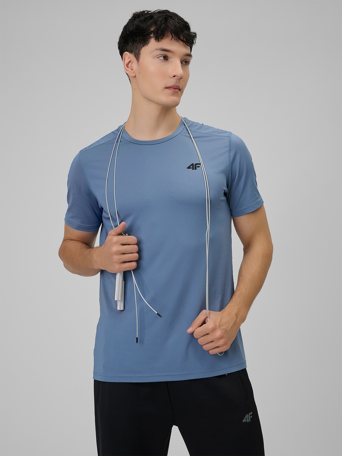 СПОРТИВНА ФУТБОЛКА