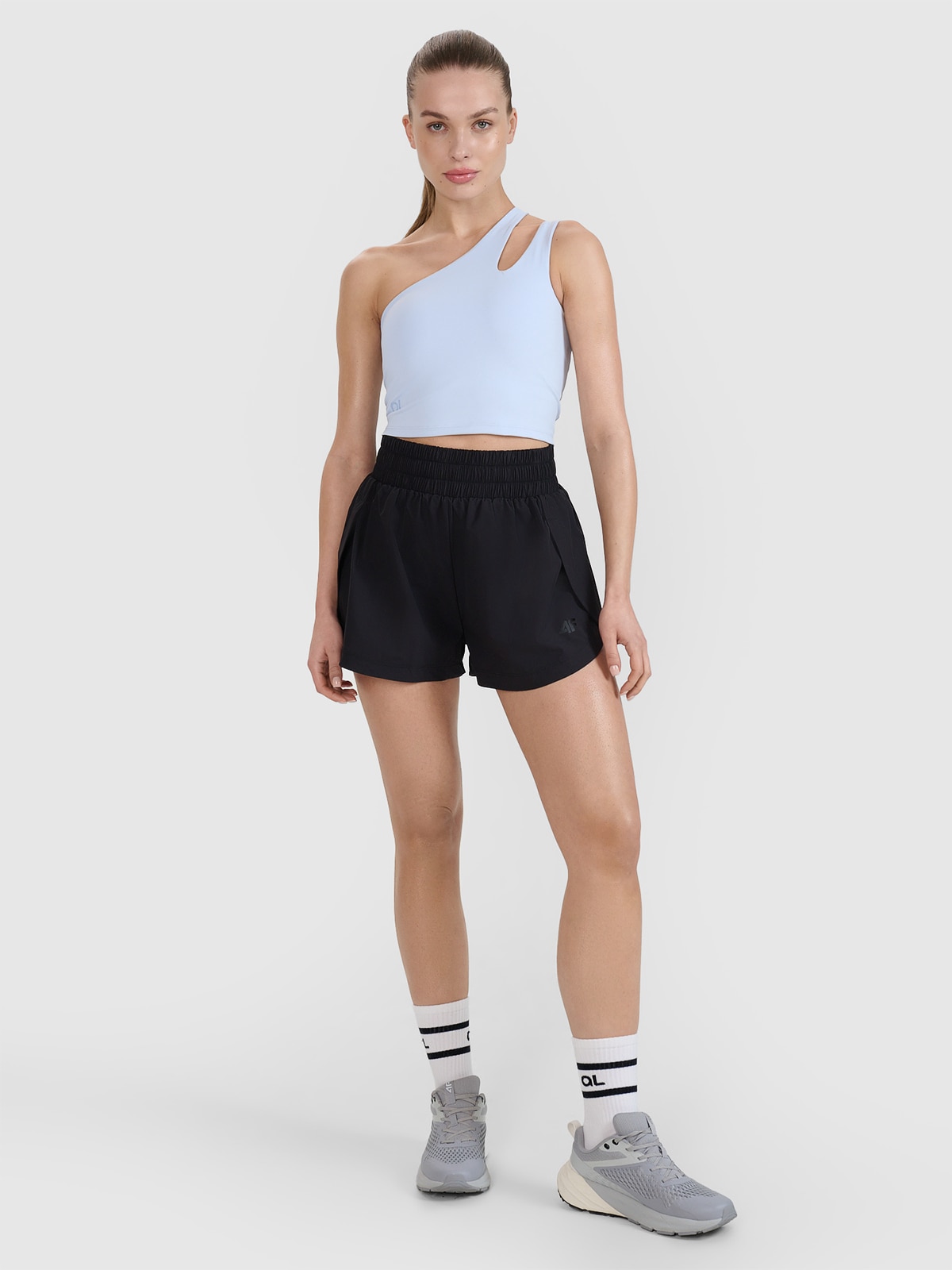 Жіночі швидковисихаючі шорти для тренувань 4F x Anna Lewandowska - чорний
