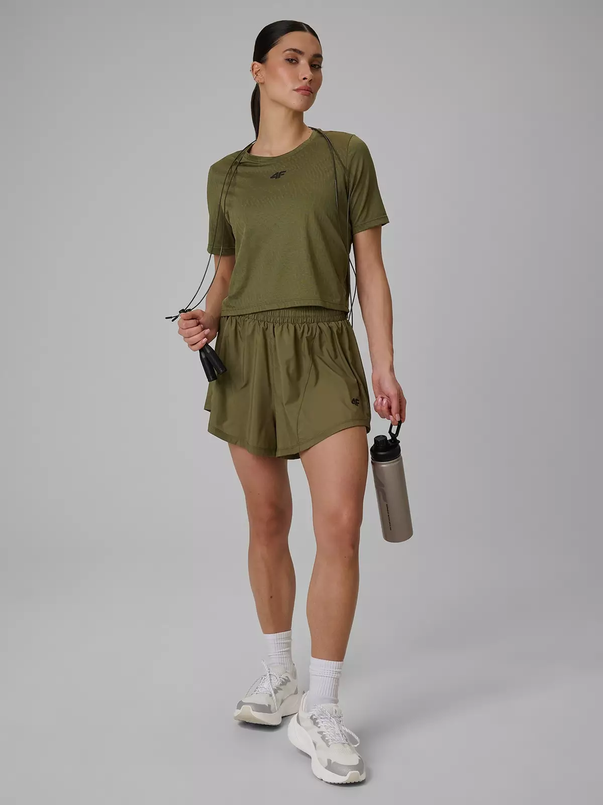 Жіночі швидковисихаючі тренувальні шорти - оливкові