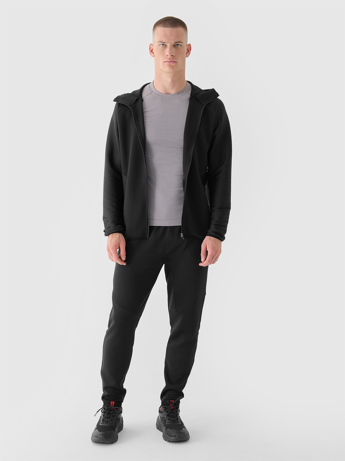 Чоловічі швидковисихаючі штани для тренувань 4F x Robert Lewandowski - чорний