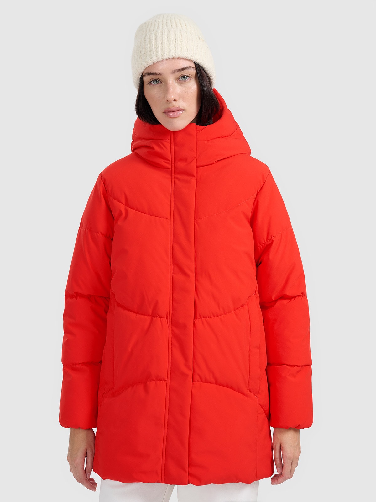 Пухова куртка з синтетичним наповнювачем жіноча - червона