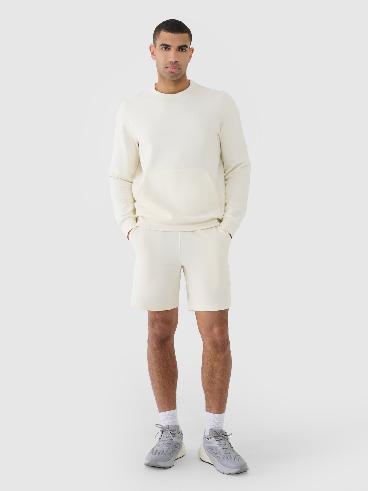 Чоловічі спортивні шорти - бежевий