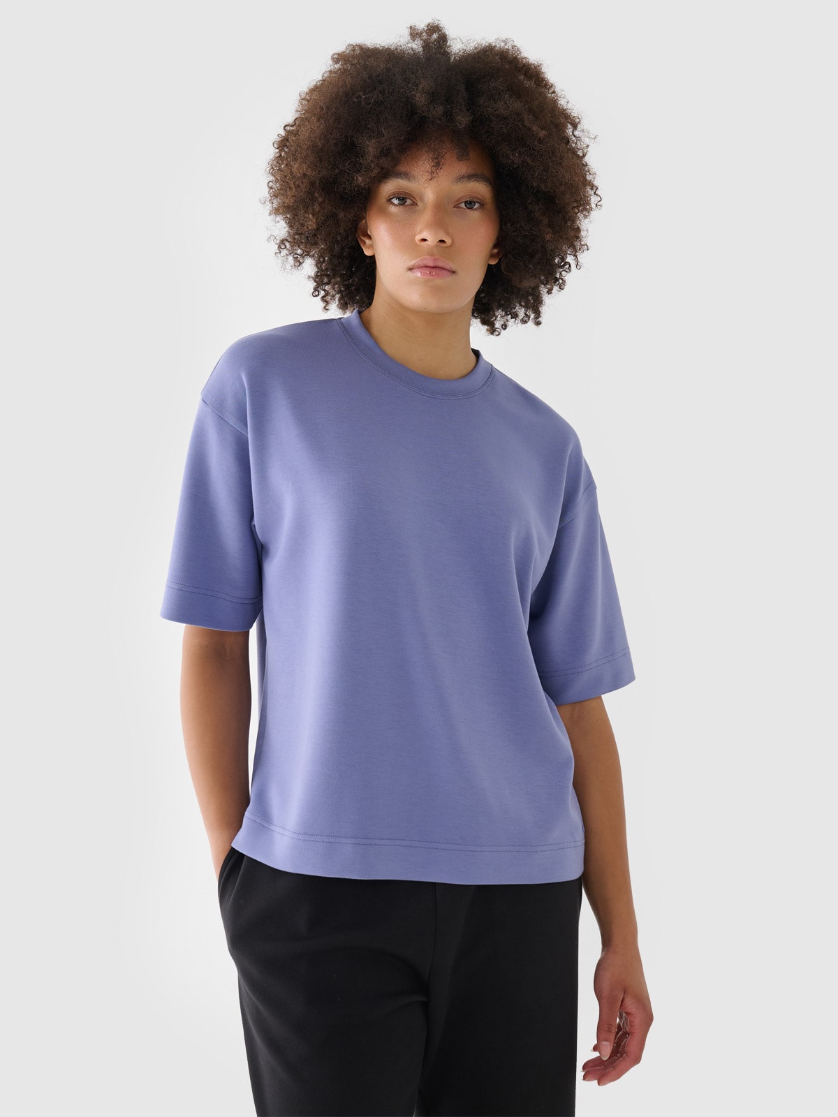 Жіноча футболка regular з модалом - темно-синій