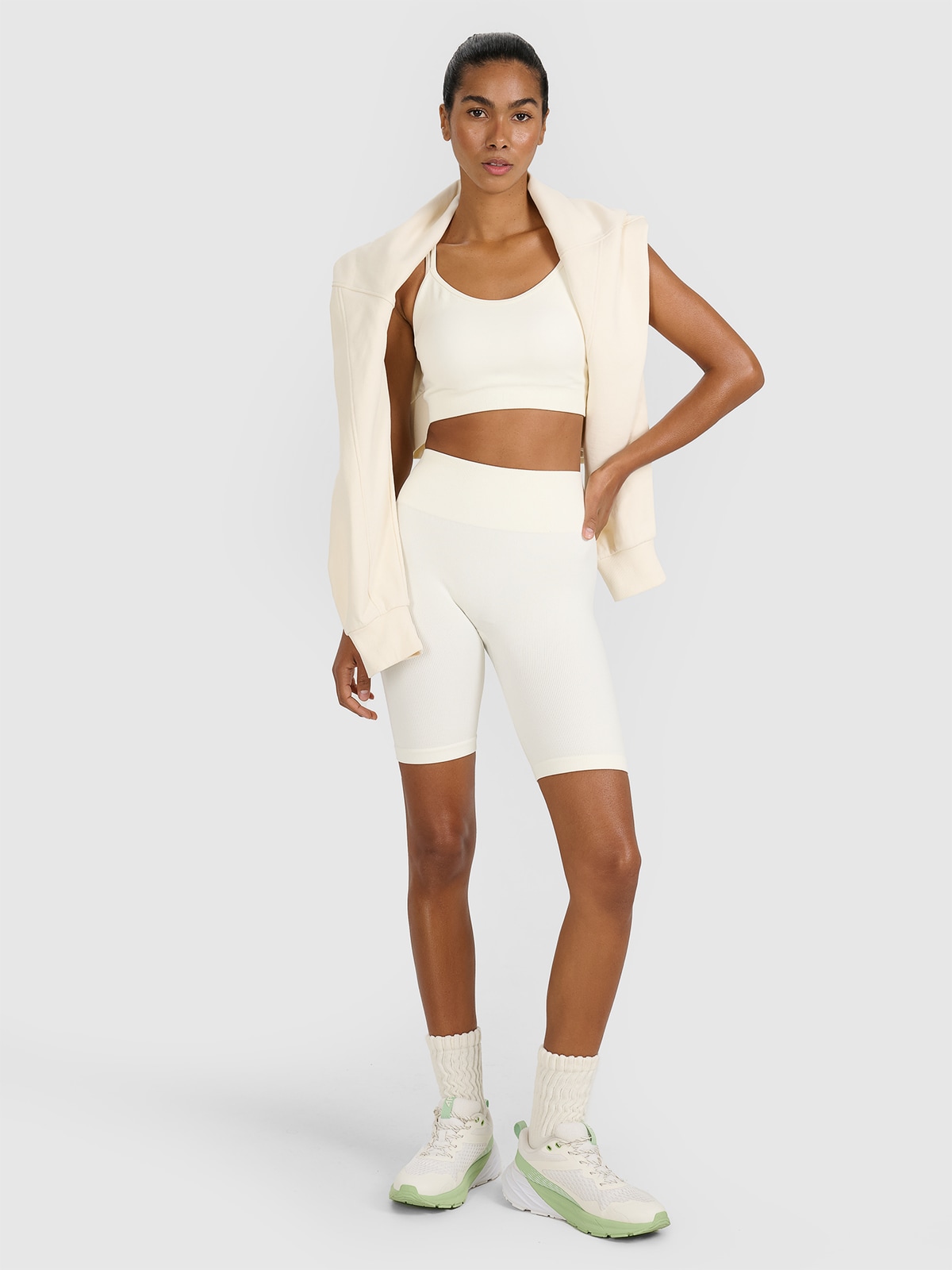 Безшовні жіночі тренувальні велосипедки - бежеві