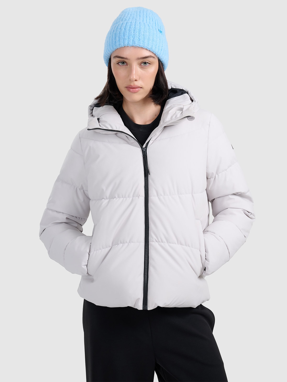 Пухова куртка з синтетичним наповнювачем жіноча - сіра