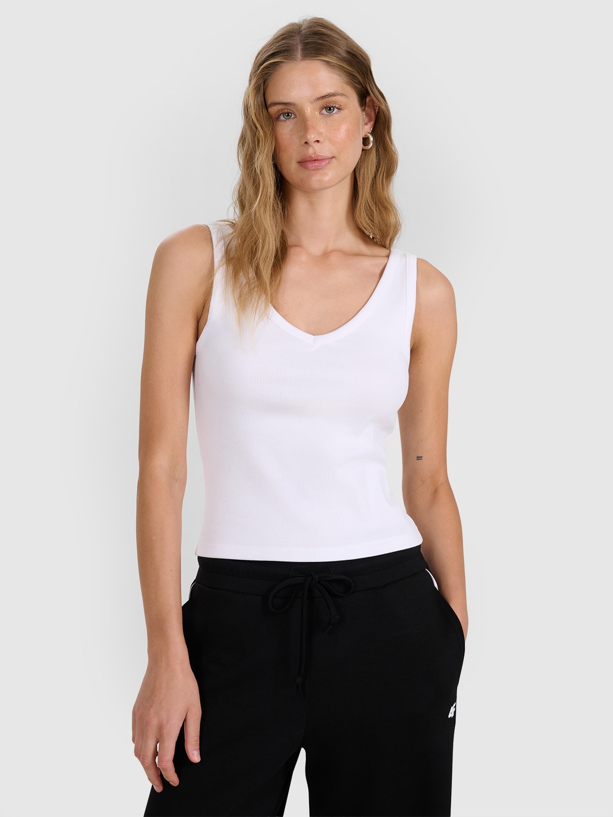 Жіночий slim топ із рубчастого трикотажу - білий