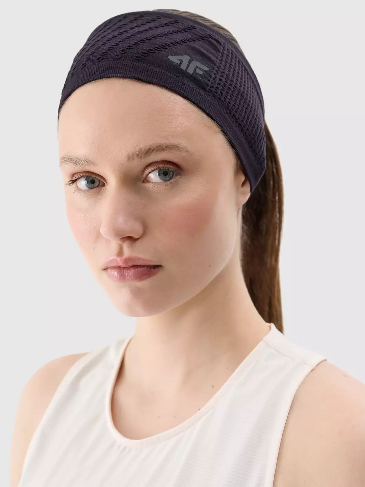 СПОРТИВНА ПОВ’ЯЗКА НА ГОЛОВУ