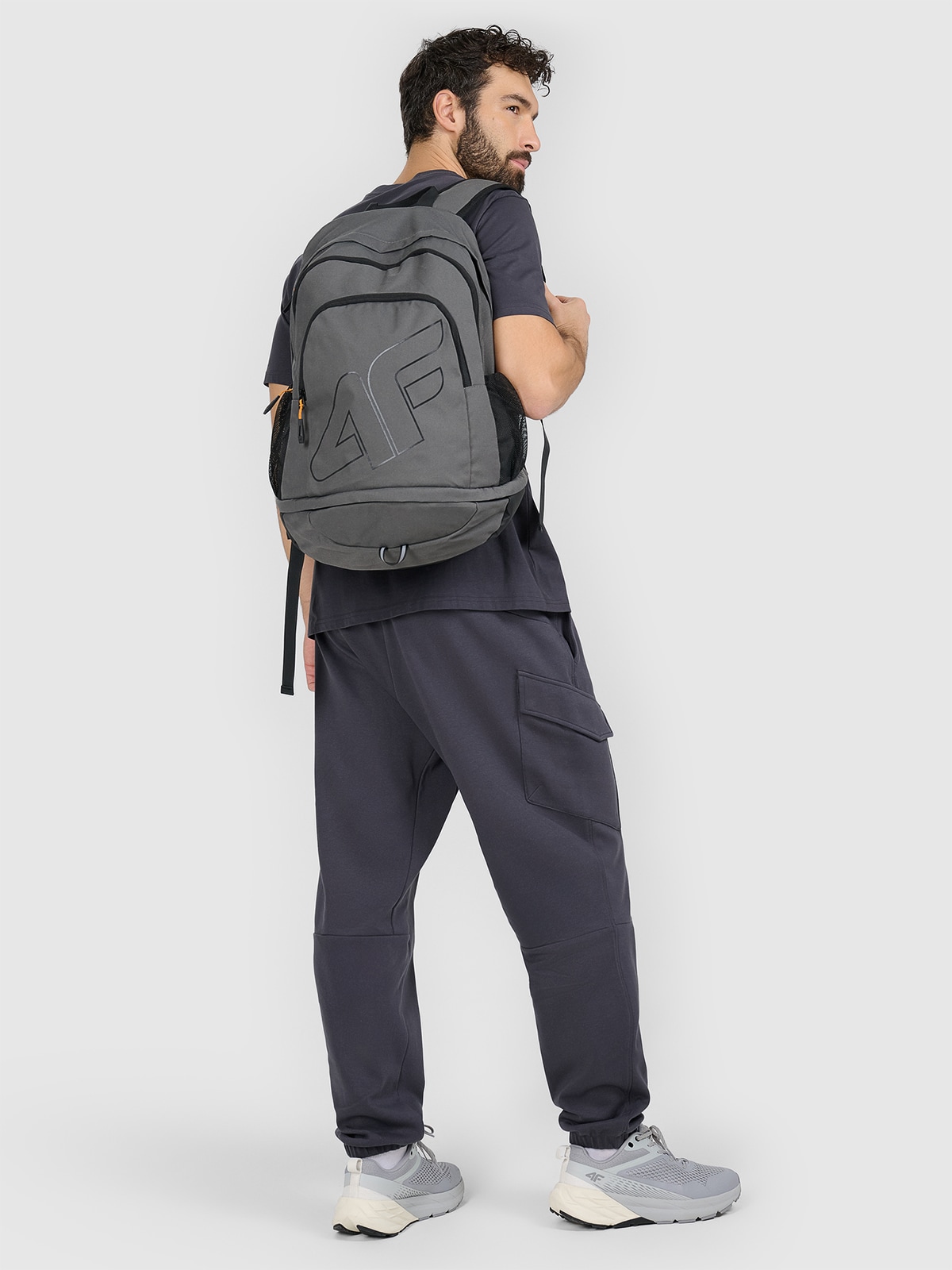 Міський рюкзак (25 л) з кишенею для ноутбука - сірий