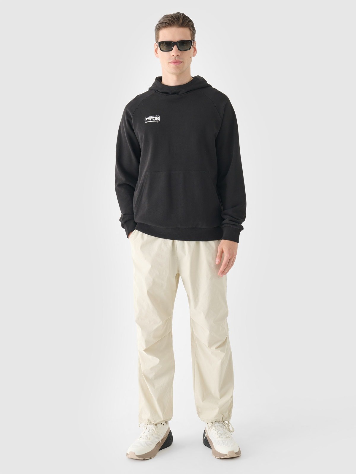 Чоловіче спортивне худі - чорний