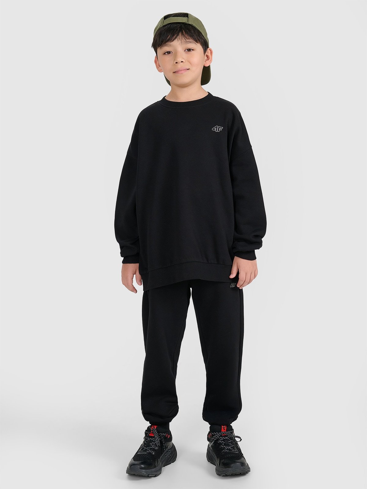Дитячий спортивний костюм - чорний