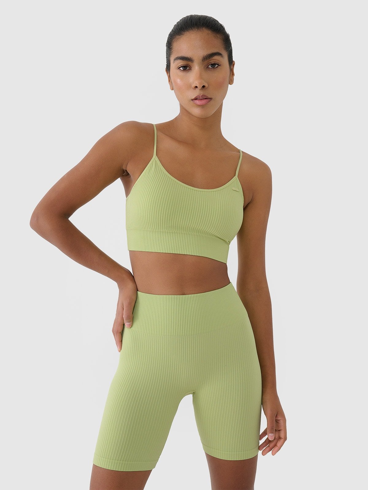 СПОРТИВНИЙ БЮСТГАЛЬТЕР